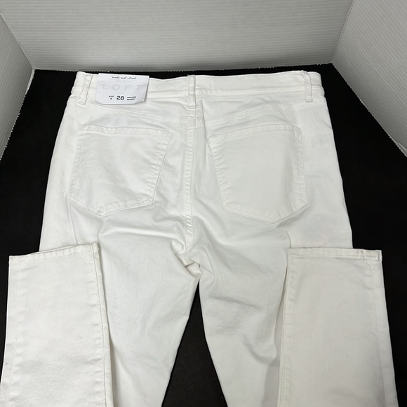 NWT LOFT Women’s Modern Skinny Jeans with Floral Embroidery at Hips - Picture 5 of 6